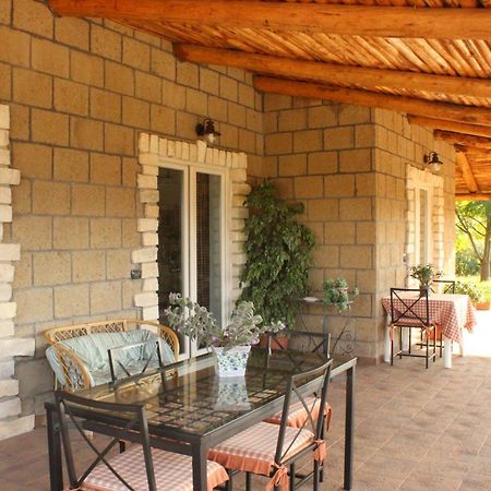 Le Rocce Bed & Breakfast Sant'Agata de' Goti Exterior photo