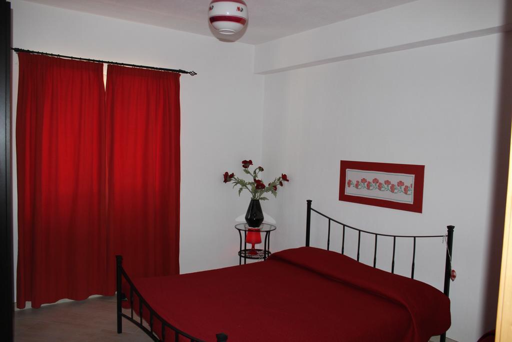 Le Rocce Bed & Breakfast Sant'Agata de' Goti Exterior photo